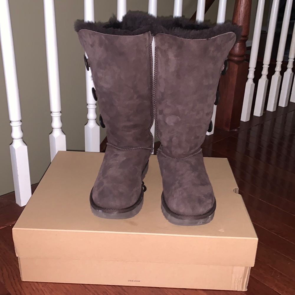 UGGS brown Bailey Button Triplet II tall boots size 10